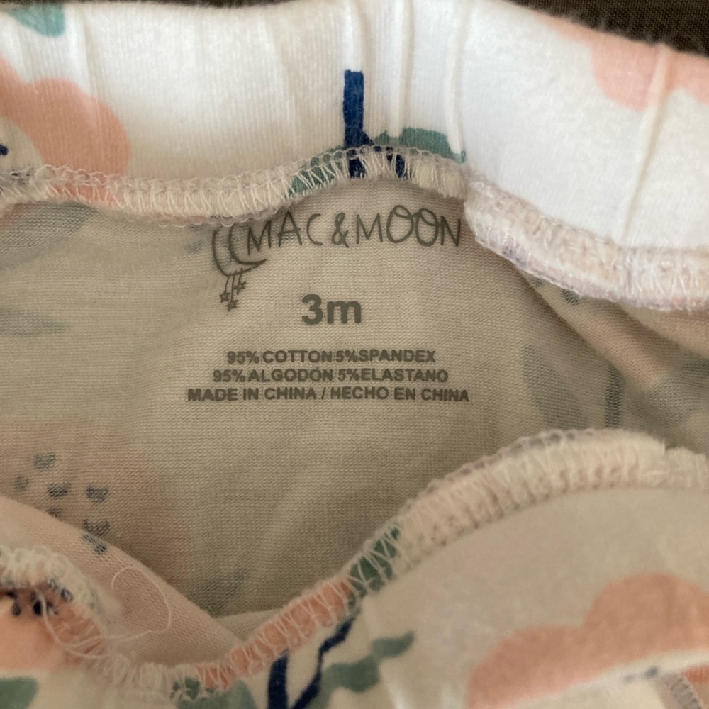 Mac & Moon Ruffle Flower Pants - Picture 3 of 3